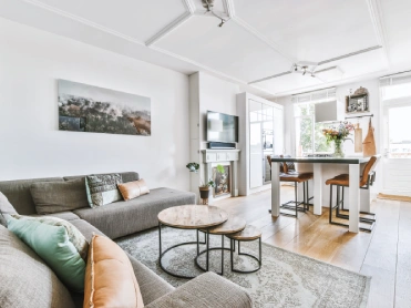 Reforma moderna de vivienda en area 17